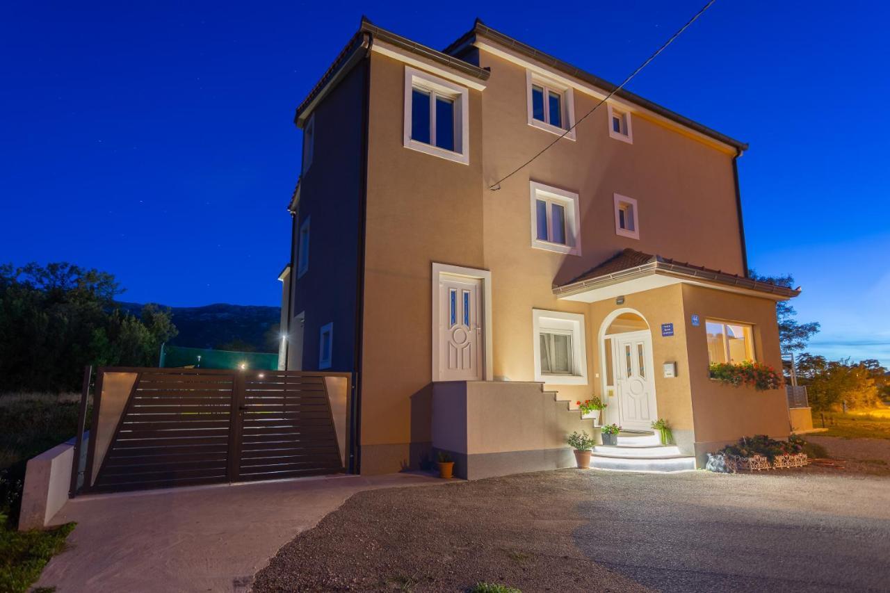 Villa Maris Dugopolje Exterior foto