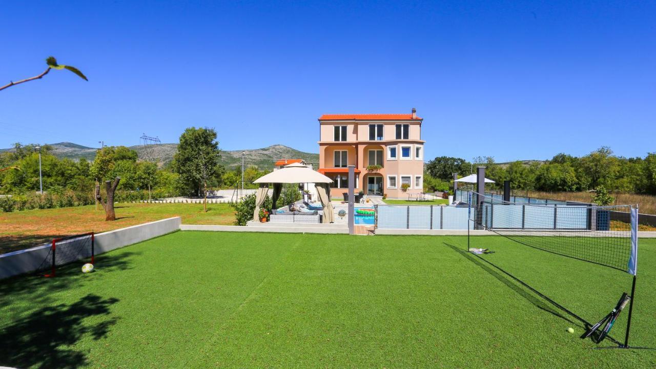 Villa Maris Dugopolje Exterior foto
